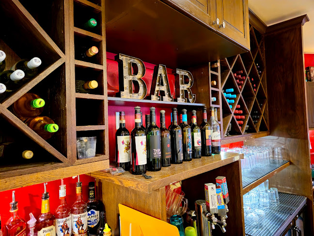 189 Keefer Pl, Vancouver, BC V6B 6L4