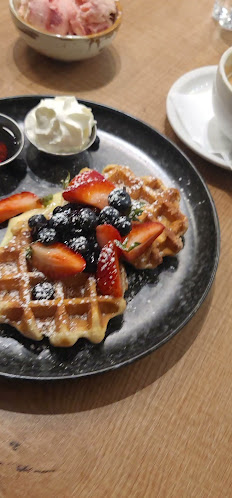 Opinii despre Bellaggio Cafe în Vancouver - Hospitality and gastronomy