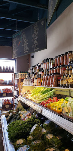 Comentarii opinii despre GJ Andrews