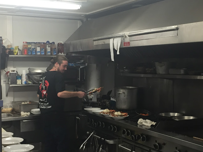 The Narrows Floating Restaurant - Campbell River