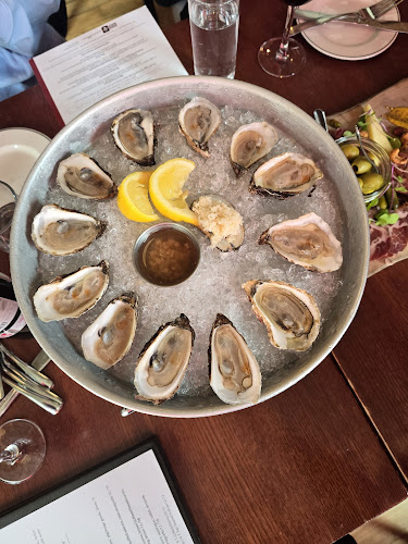 Opinii despre Black Dog Tavern în Kingston - Hospitality and gastronomy