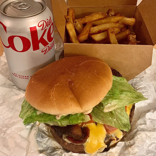 Lil' Louie's Eats & Sweets - Brantford