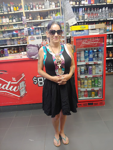 Opinii despre Dahlak Liquor Store în Edmonton - Hospitality and gastronomy