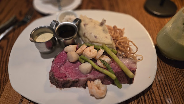The Keg Steakhouse + Bar - Burnaby - Hospitality and gastronomy