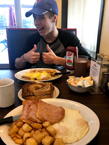 Uptown Grill - Hospitality and gastronomy