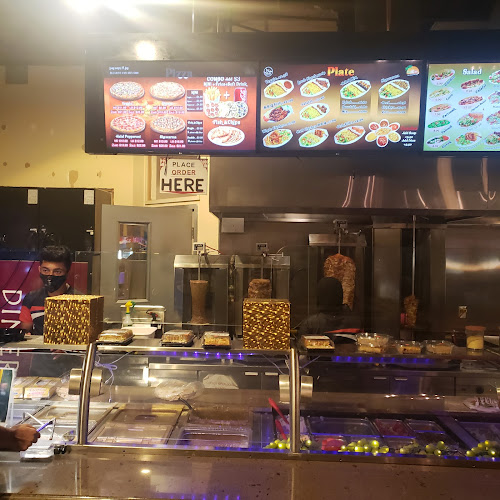 La Pita Halal Shawarma & Grill - Burlington