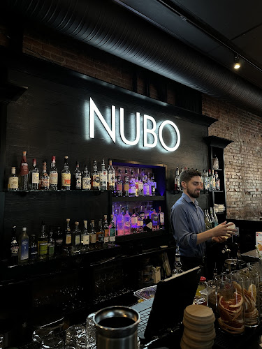 Nubo Kitchen + Bar(Johnson Street Bridge Location) - Victoria