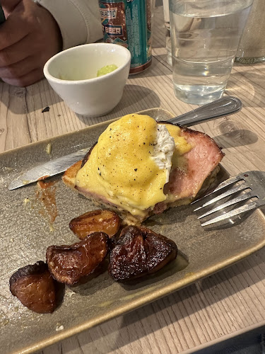 11920 227 St, Maple Ridge, BC V2X 2Z8