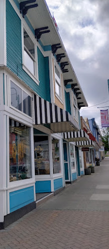 407 Fitzwilliam St, Nanaimo, BC V9R 3A7