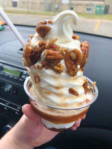 Opinii despre Sweet Tops Ice Cream în Winnipeg - Hospitality and gastronomy
