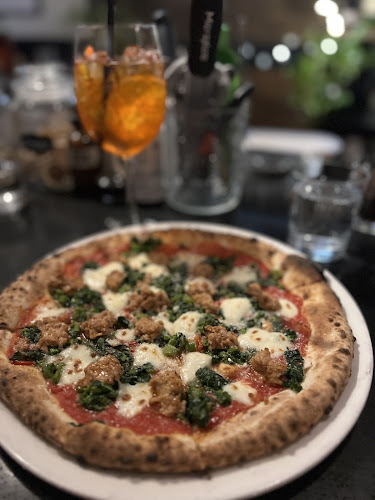 4923 Dundas St W, Etobicoke, ON M9A 1B6