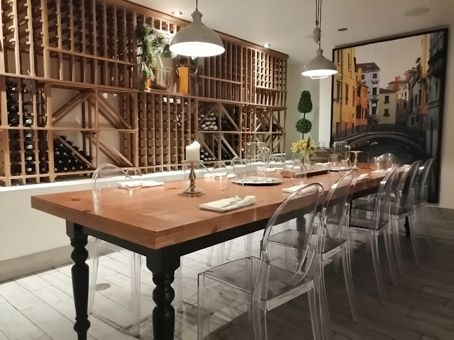 Comentarii opinii despre Taris on the Water