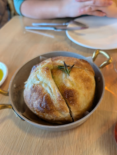 La Pizza & La Pasta - Hospitality and gastronomy