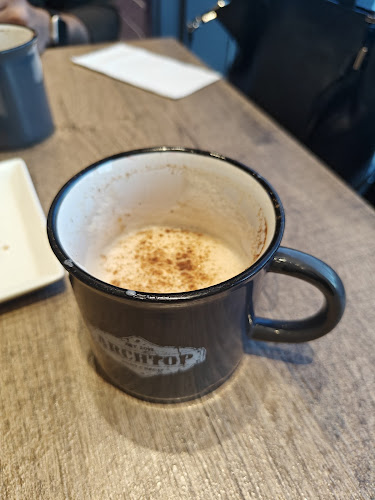 Comentarii opinii despre Archtop Coffee Bar & Market