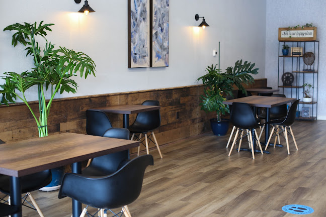 486 Grantham Ave #9, St. Catharines, ON L2M 3B5