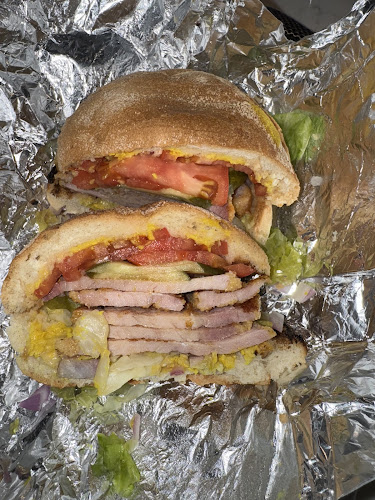 6445 Airport Rd, Mississauga, ON L4V 1E4