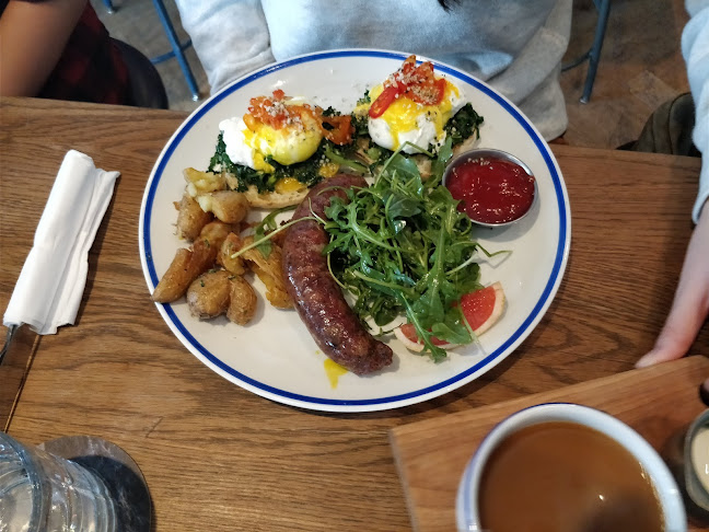 548 King St W, Toronto, ON M5V 1M3