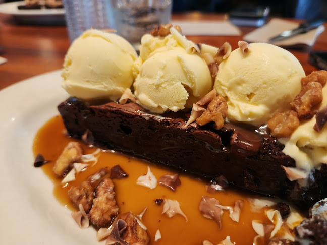 Comentarii opinii despre Browns Socialhouse Waterloo