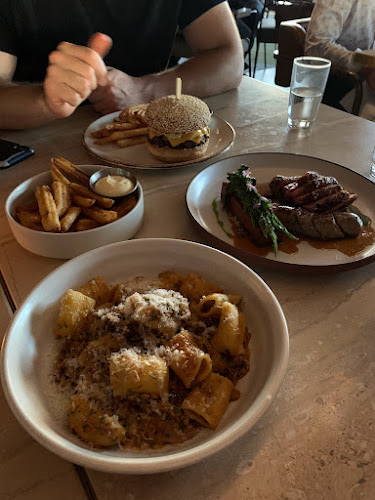 Major Tom Bar - Hospitality and gastronomy