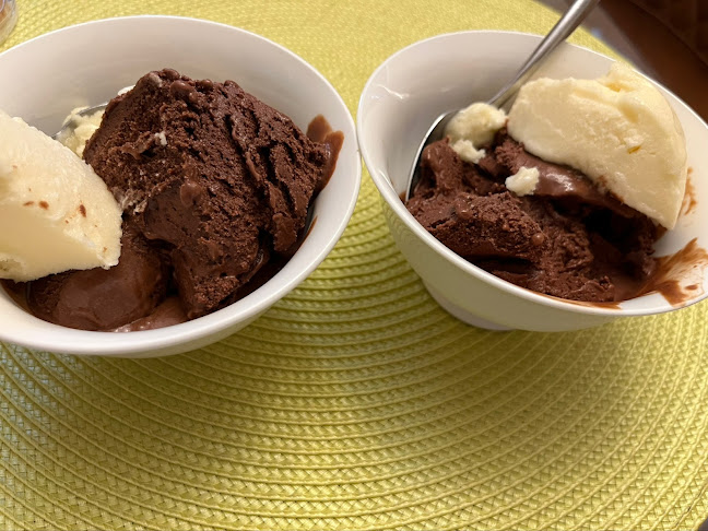 Chris's Ice Cream - Hospitality and gastronomy