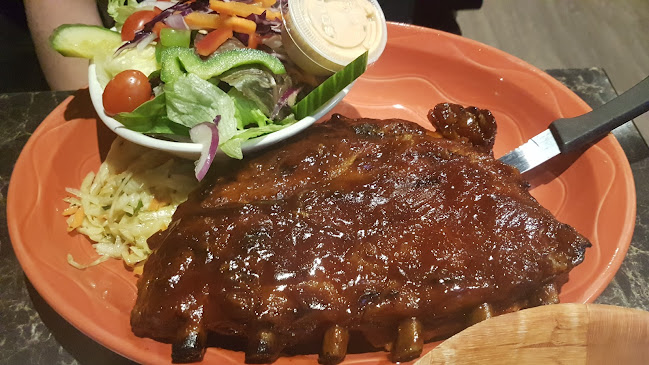 Portly Piper Pub Ajax - Hospitality and gastronomy