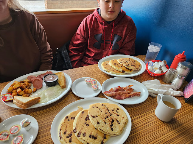 Opinii despre Queenz Family Restaurant în Cambridge - Hospitality and gastronomy