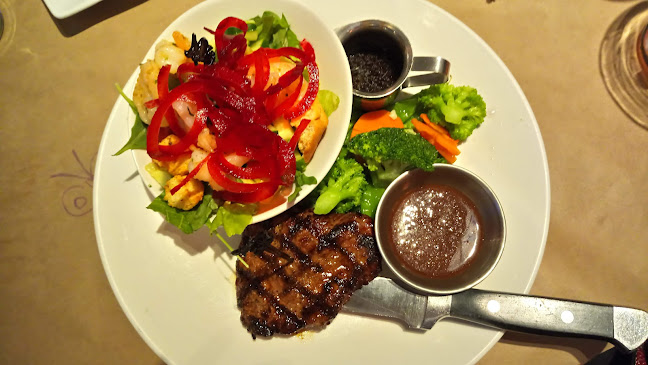 Jack Astor's Bar & Grill Yonge & Bloor - Toronto