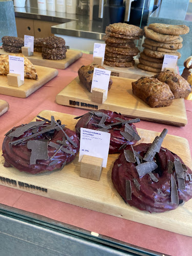 Hey Happy - Victoria