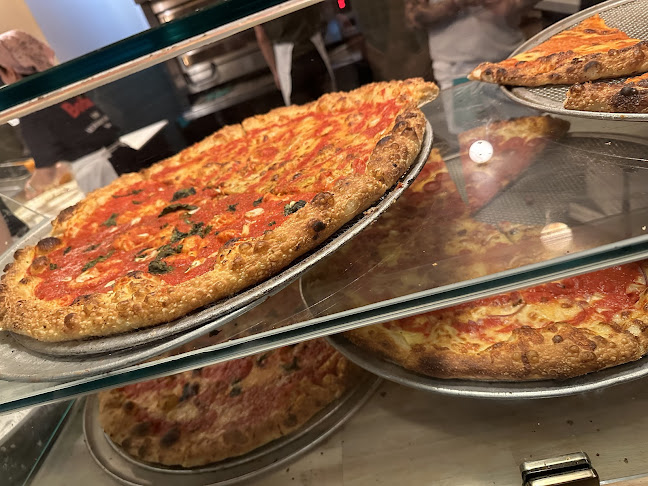 Pizzeria Badiali - Hospitality and gastronomy