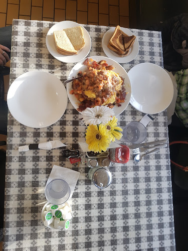 Comentarii opinii despre Terry's Comfort Food With Attitude - Pita Nutso fine dining