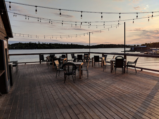 Opinii despre Boathouse Lakeside Grill în Kenora - Hospitality and gastronomy