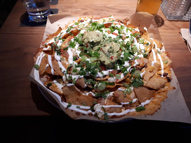 Comentarii opinii despre Browns Socialhouse Lower Lonsdale