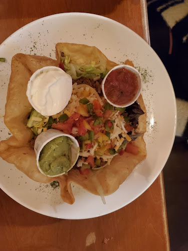 59 King St W, Brockville, ON K6V 3P8