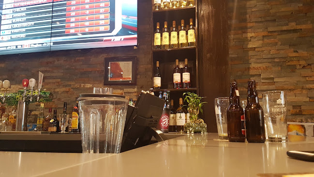 Opinii despre Quick Flame Restaurant and Bar în Oshawa - Hospitality and gastronomy