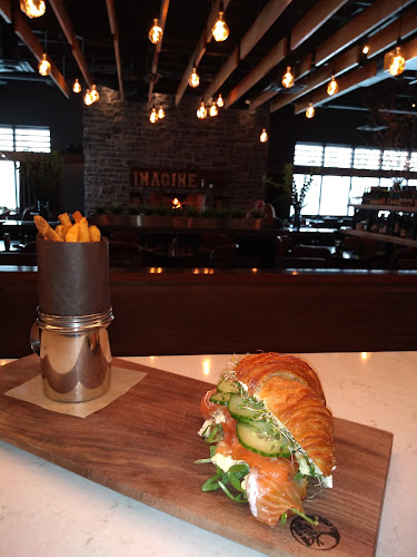 Comentarii opinii despre Wildcraft Grill + Long Bar