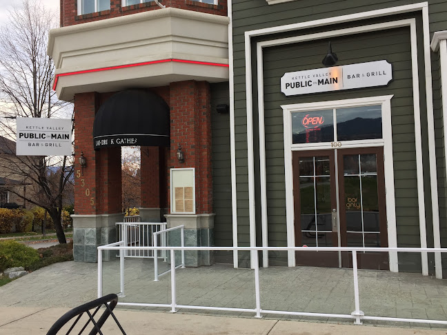 Kettle Valley Public On Main Bar & Grill - Kelowna