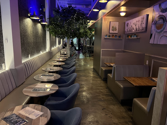 955 Granville St, Vancouver, BC V6Z 1L3