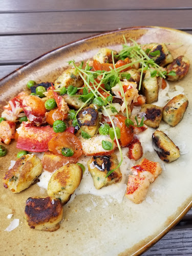 317 10 Ave SW #100, Calgary, AB T2R 0A5