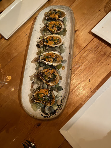 Little Louis' Oyster Bar & Fine Cuisine - Hospitality and gastronomy