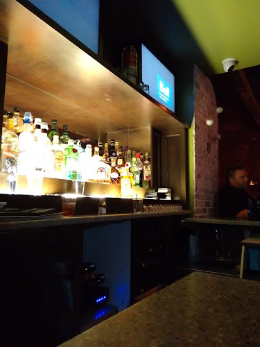 5026 Centre St, Niagara Falls, ON L2G 3N7