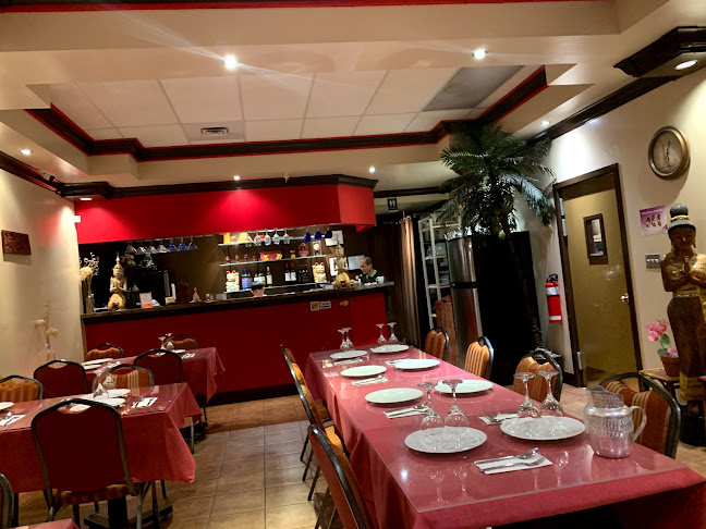 Noi Thai Restaurant - Edmonton