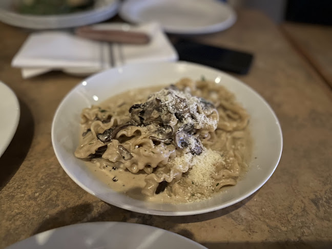 Napoli Ristorante Pizzeria - Hospitality and gastronomy