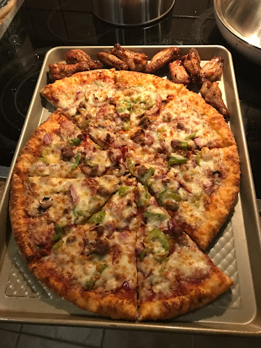 Canadian Pizza Unlimited & Fried Chicken - QUEENSLAND SE - Hospitality and gastronomy