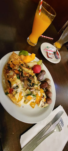 Joyeaux Café & Restaurant - Hospitality and gastronomy