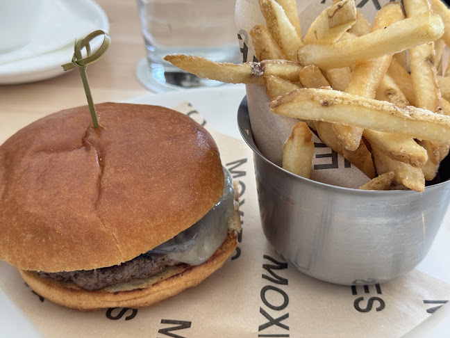 Moxies Regina Restaurant