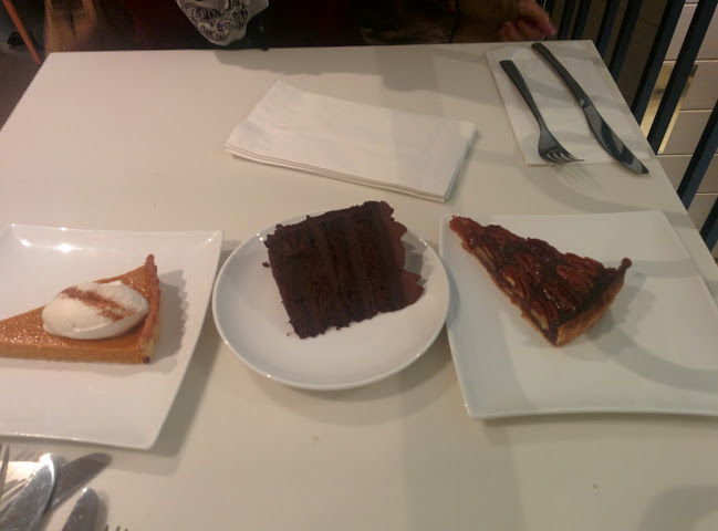 222 7 St SW, Calgary, AB T2P 0E4