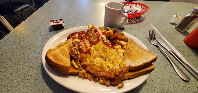 Rallis Burger & Grill - Halton Hills