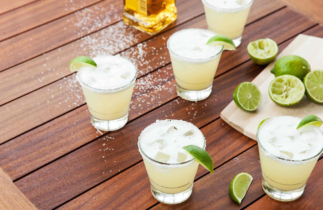 1136 Robson St, Vancouver, BC V6E 1B2