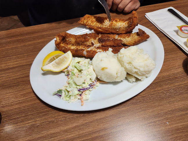 Opinii despre Charlie's Grill & Pizza în Thunder Bay - Hospitality and gastronomy