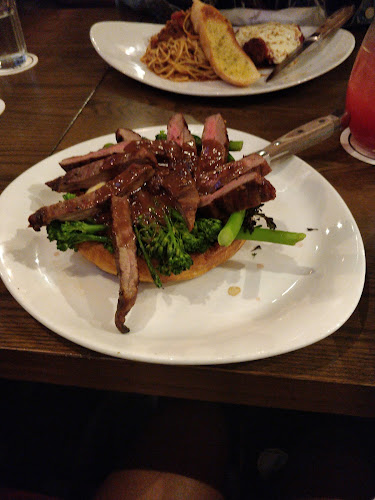 Big Rig Kitchen & Brewery - Iris - Ottawa